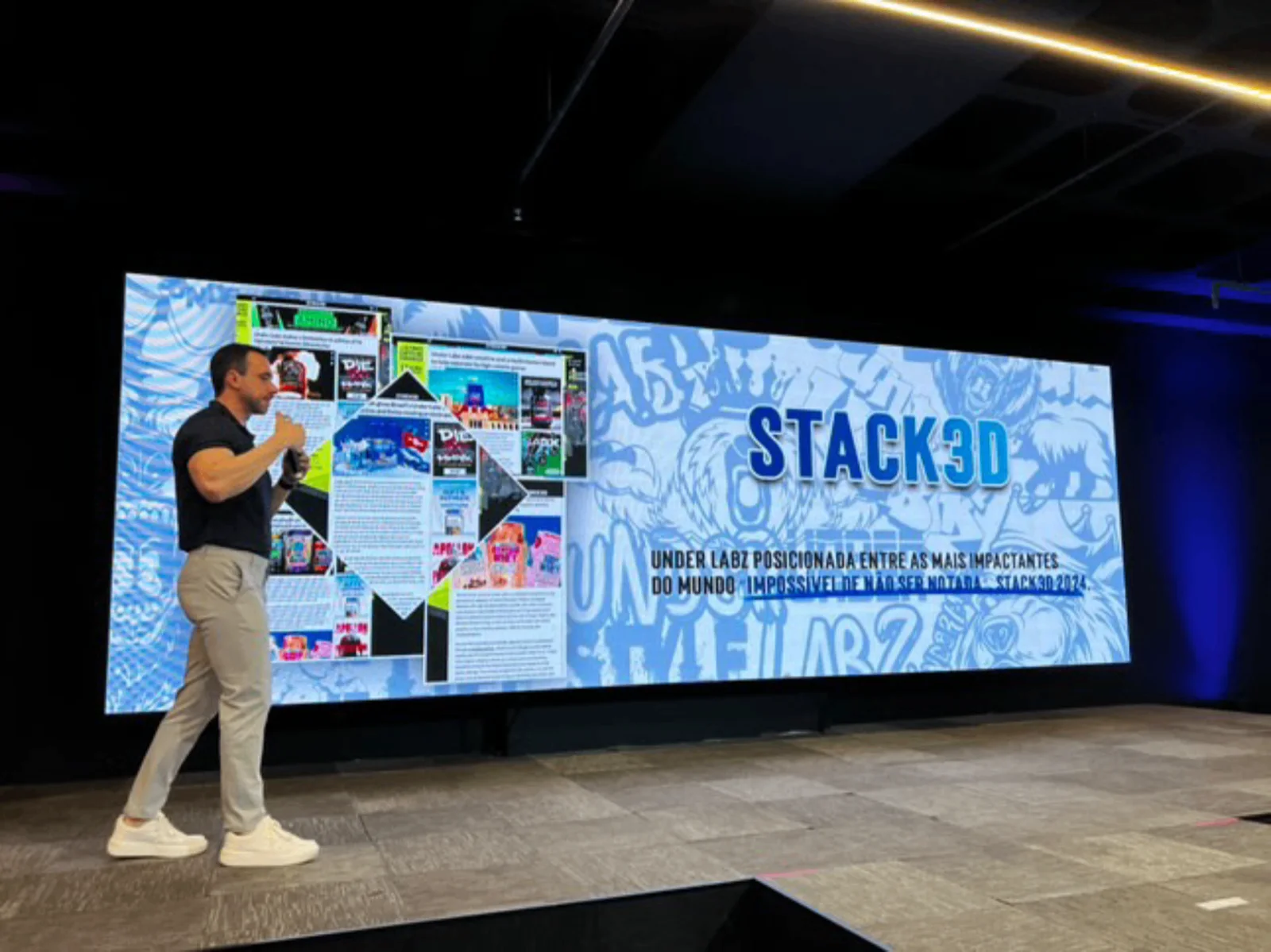 Will Jardim no palco apresentando o reconhecimento da Under Labz no ranking internacional STACK3D 2024